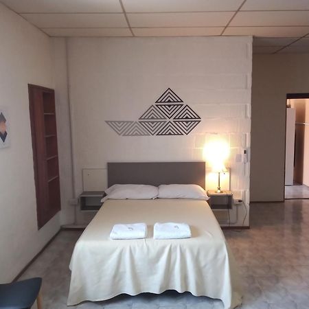Atenea Departamentos Temporarios Villa María Esterno foto